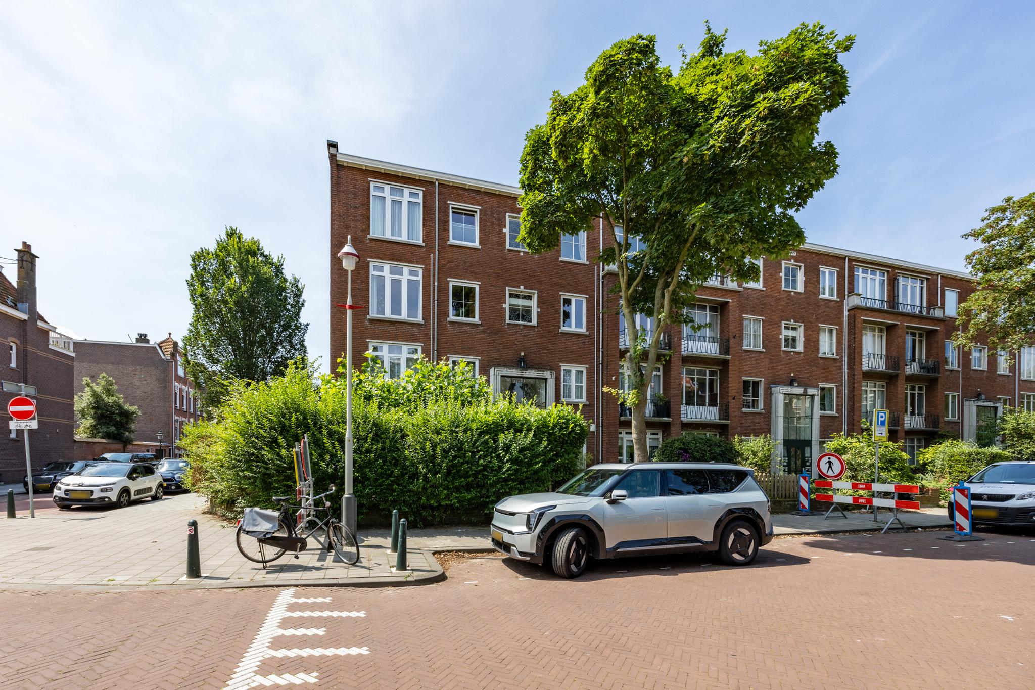 Johan van Oldenbarneveltlaan 12 B